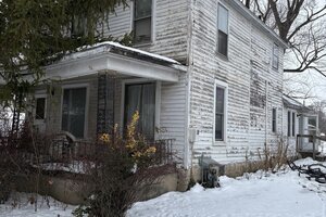 Photo of 422 E Ash Street Watseka IL 60970