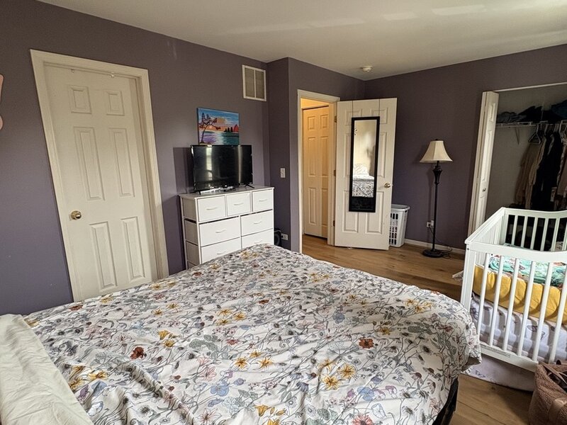 1422 W Split Oak Circle Round Lake Beach IL 60073