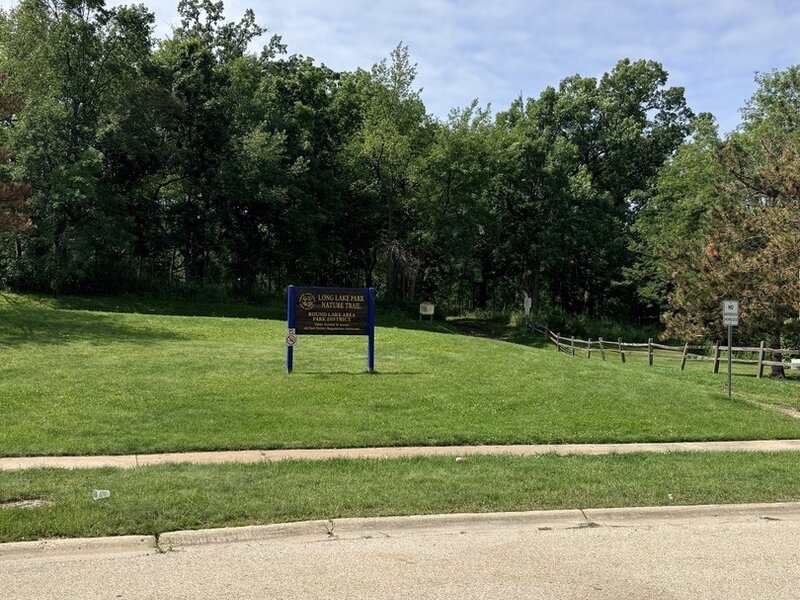 1422 W Split Oak Circle Round Lake Beach IL 60073
