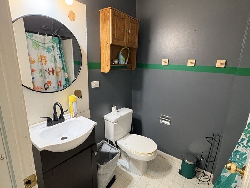 1422 W Split Oak Circle Round Lake Beach IL 60073