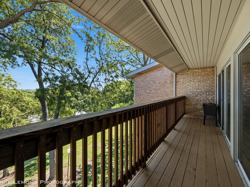 5801 Oakwood Drive Lisle IL 60532