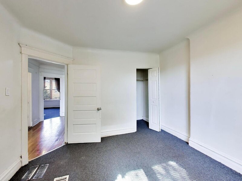 7041 S Eberhart Avenue Chicago IL 60637