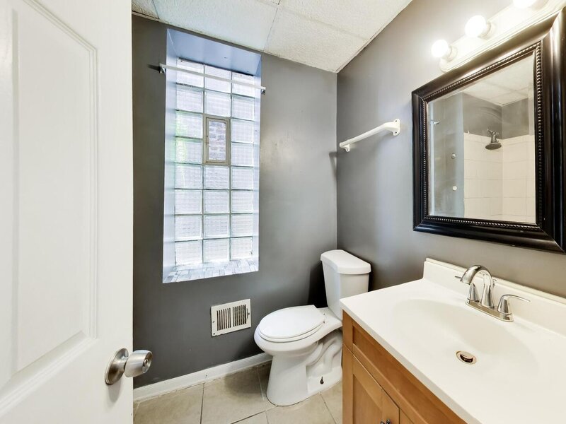 7041 S Eberhart Avenue Chicago IL 60637