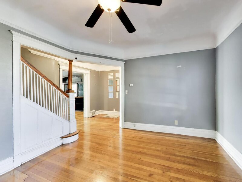 7041 S Eberhart Avenue Chicago IL 60637