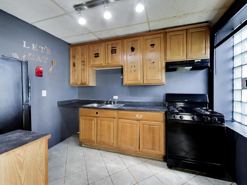 7041 S Eberhart Avenue Chicago IL 60637