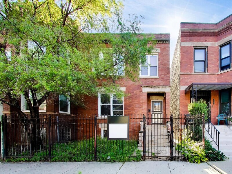7041 S Eberhart Avenue Chicago IL 60637