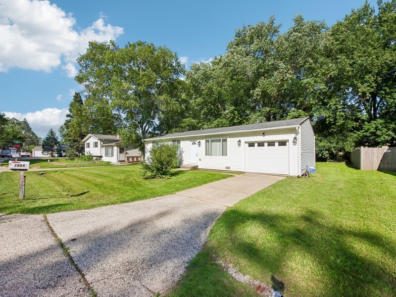 2804 Old Oak Drive Mchenry IL 60050