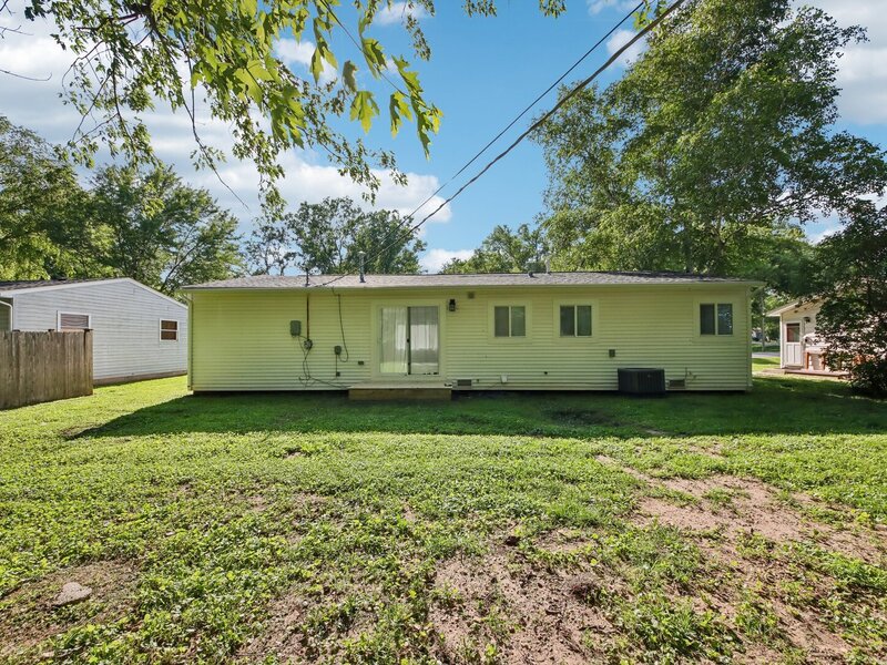 2804 Old Oak Drive Mchenry IL 60050