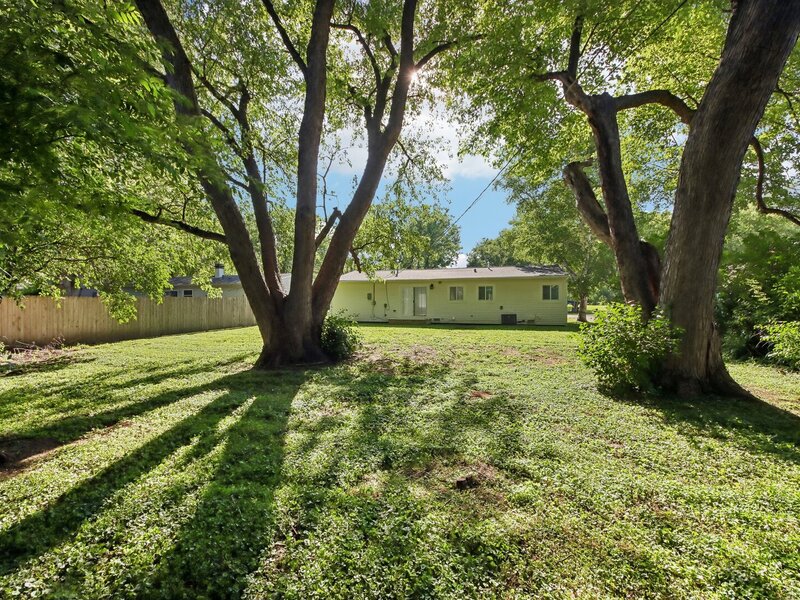 2804 Old Oak Drive Mchenry IL 60050