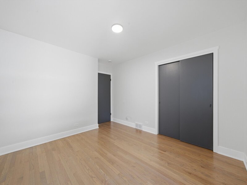 6332 N Mobile Avenue Chicago IL 60646
