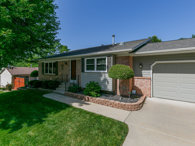 4713 5th Street A Street East Moline IL 61244