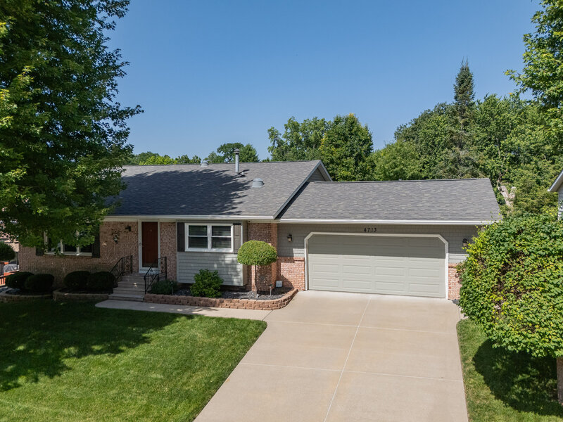 4713 5th Street A Street East Moline IL 61244