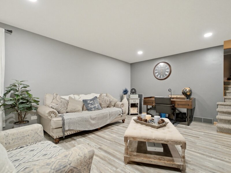 13227 S Escanaba Avenue Chicago IL 60633
