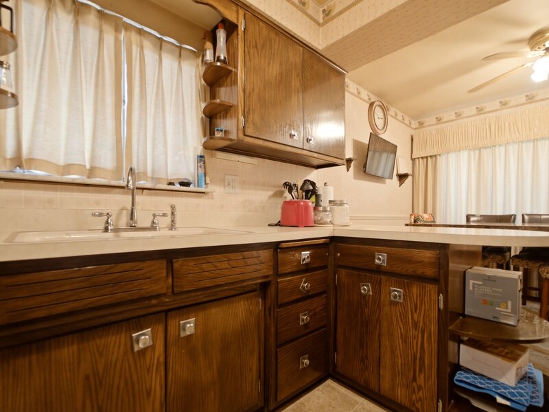 13227 S Escanaba Avenue Chicago IL 60633