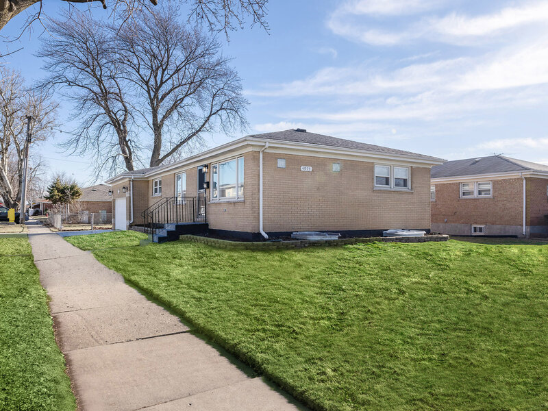4955 N Delphia Avenue Norridge IL 60706
