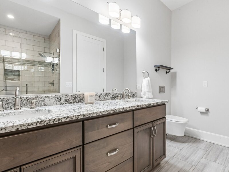 10 W Illinois Street St. Charles IL 60174