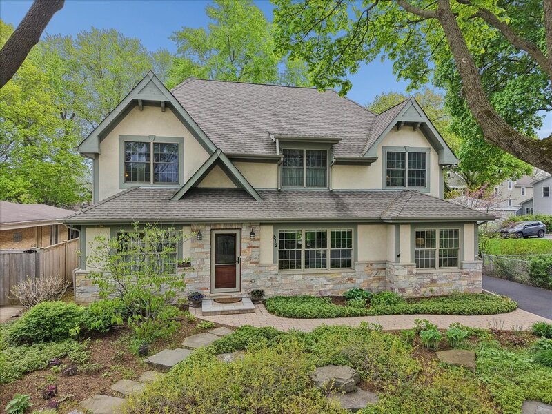 512 Oak Street Libertyville IL 60048