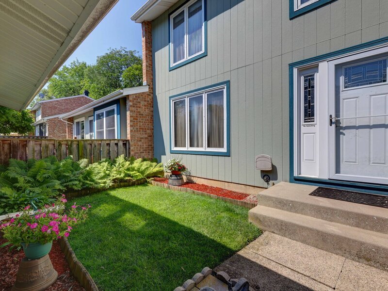330 Elmwood Lane Bloomingdale IL 60108