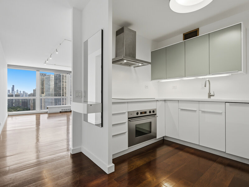 340 W Diversey Parkway Chicago IL 60657