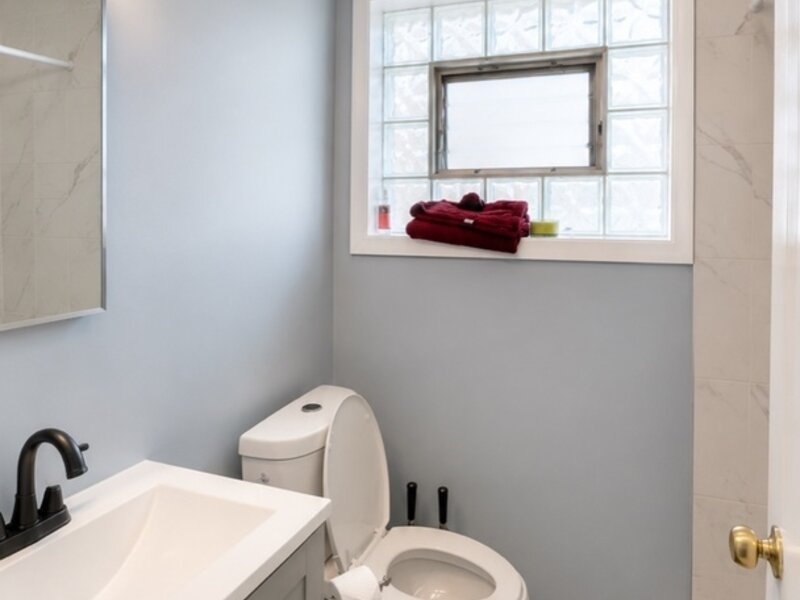 8635 S Burnham Avenue Chicago IL 60617