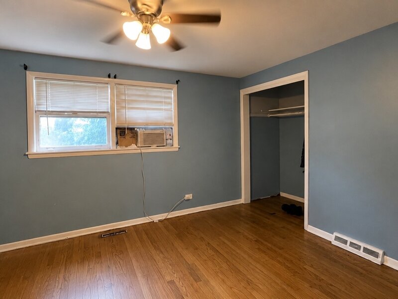 8635 S Burnham Avenue Chicago IL 60617