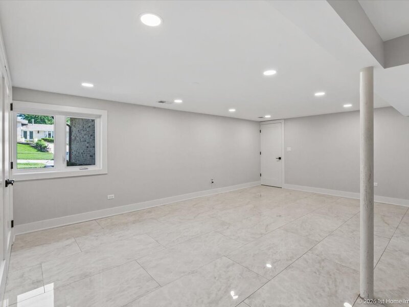 9039 Windsor Drive Palos Hills IL 60465