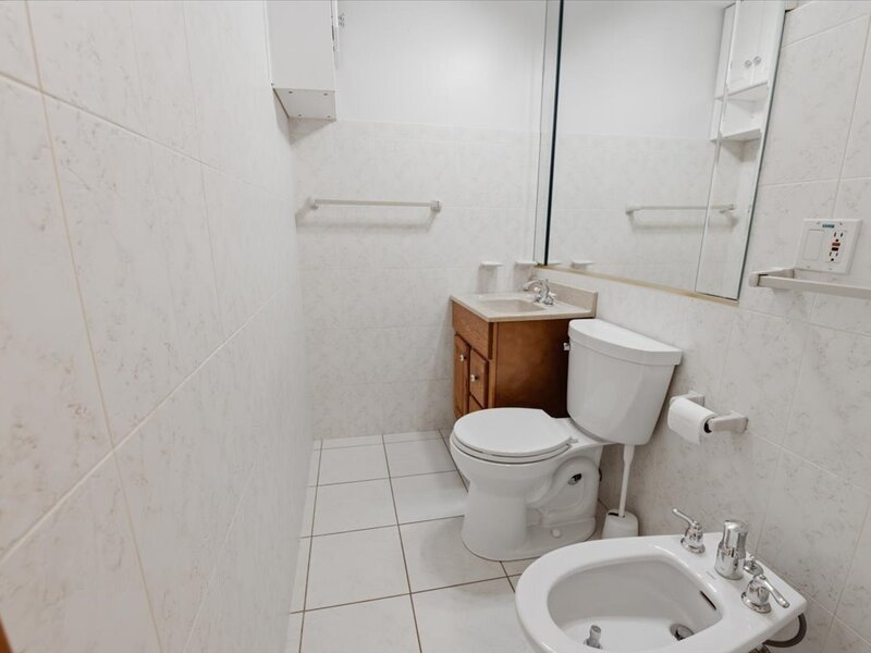 160 Fairfield Way Bloomingdale IL 60108