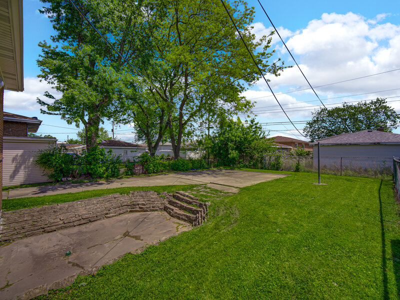 15041 Irving Avenue Dolton IL 60419