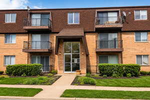 Photo of 12741 S La Crosse Avenue Alsip IL 60803 Unit 2B