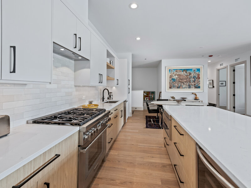 1548 W Ardmore Avenue Chicago IL 60660