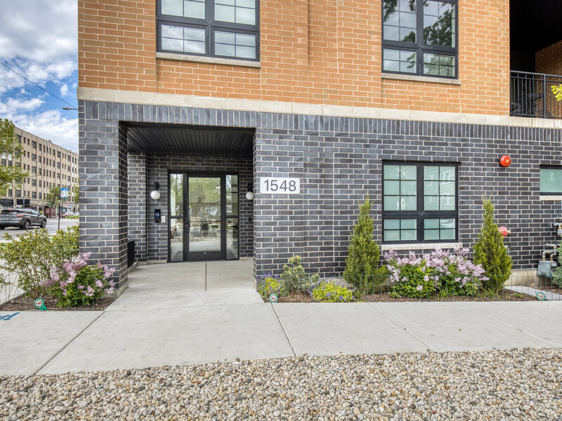 1548 W Ardmore Avenue Chicago IL 60660