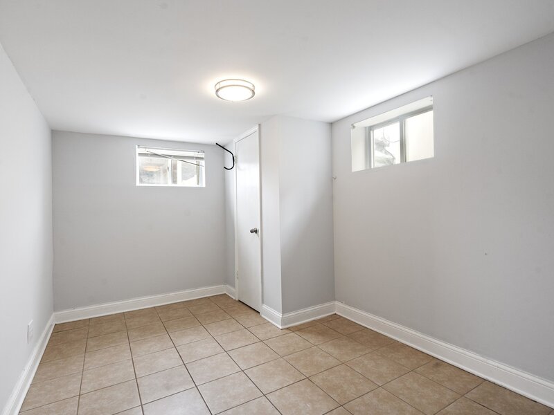 5701 S Mobile Avenue Chicago IL 60638
