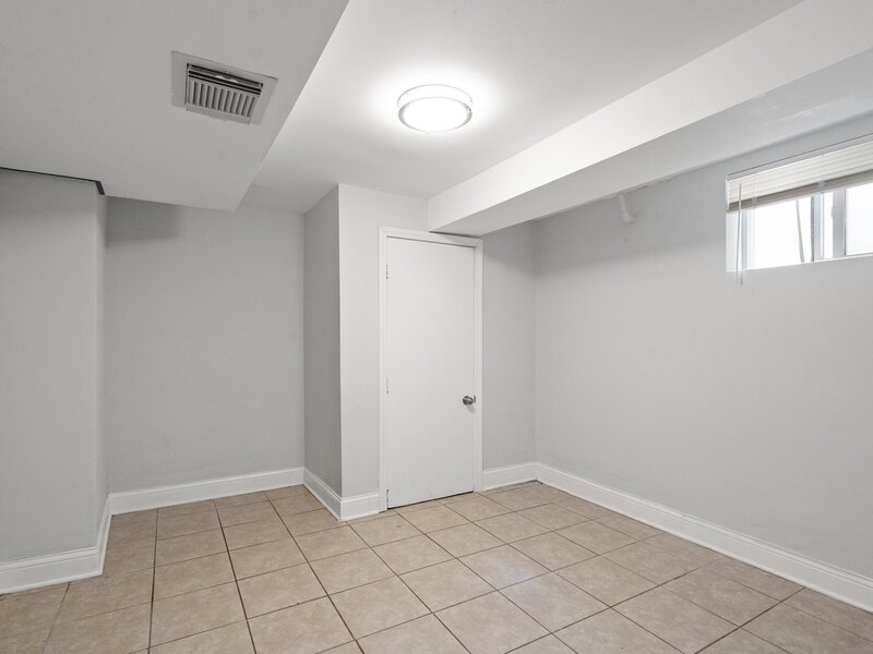 5701 S Mobile Avenue Chicago IL 60638