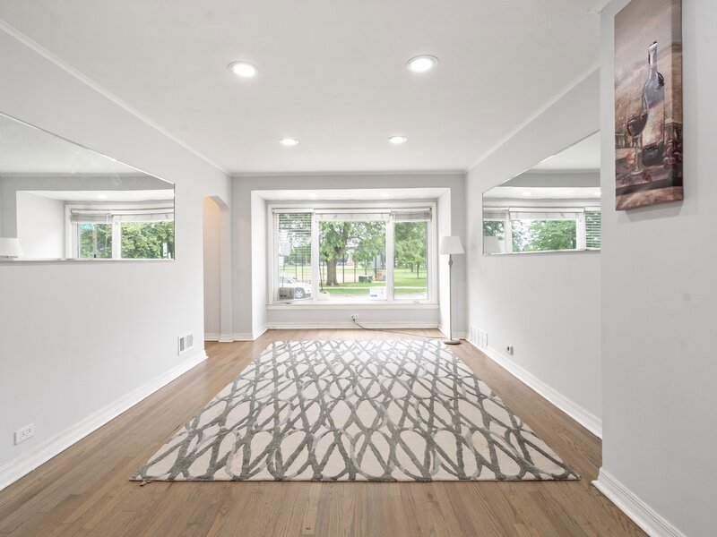 5701 S Mobile Avenue Chicago IL 60638