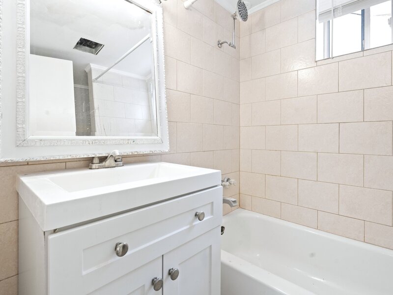 5701 S Mobile Avenue Chicago IL 60638
