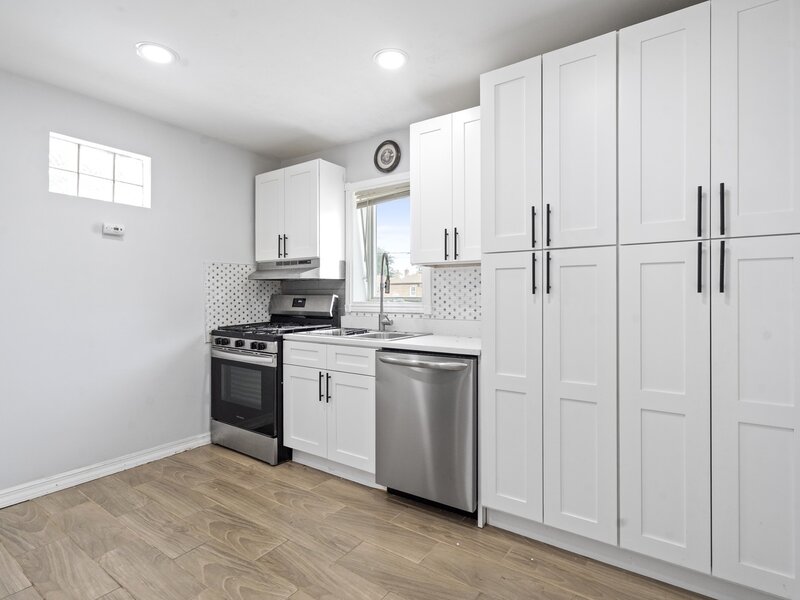 5701 S Mobile Avenue Chicago IL 60638