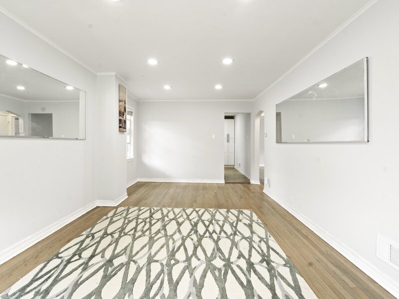 5701 S Mobile Avenue Chicago IL 60638