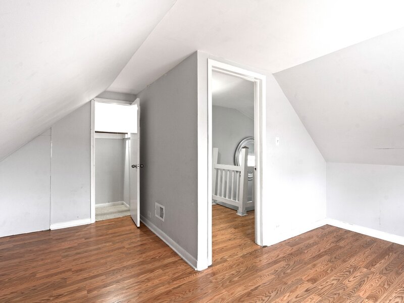 5701 S Mobile Avenue Chicago IL 60638