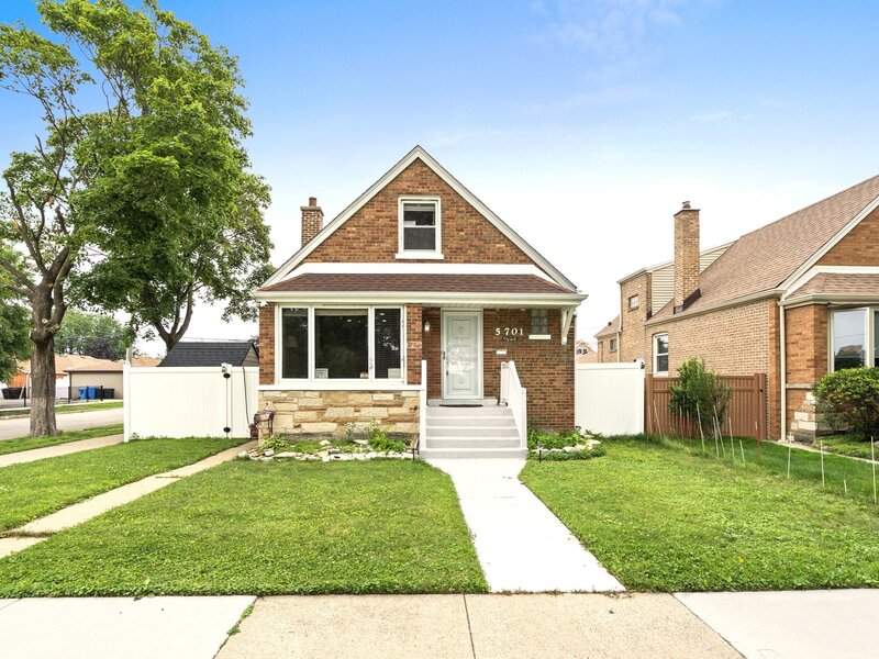 5701 S Mobile Avenue Chicago IL 60638