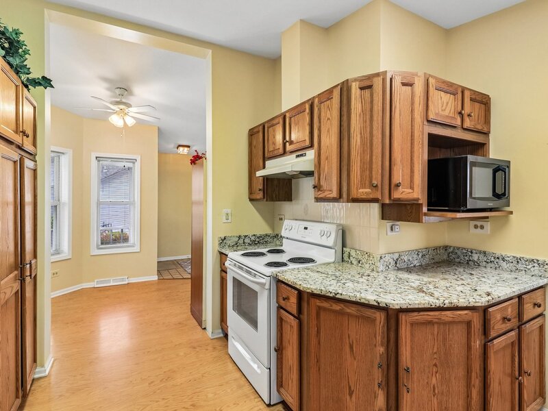 335 Belmont Court Grayslake IL 60030