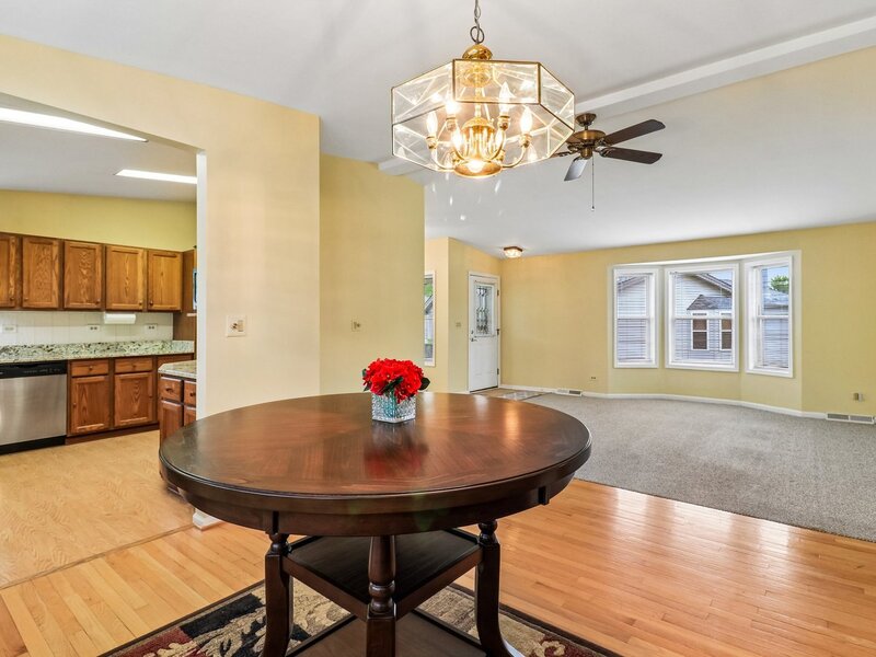 335 Belmont Court Grayslake IL 60030