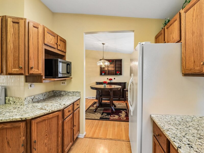 335 Belmont Court Grayslake IL 60030