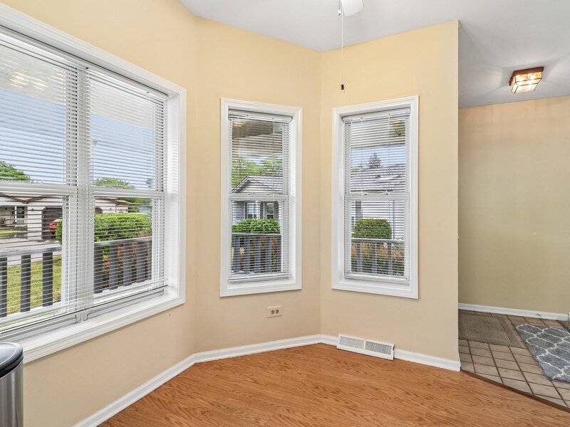 335 Belmont Court Grayslake IL 60030