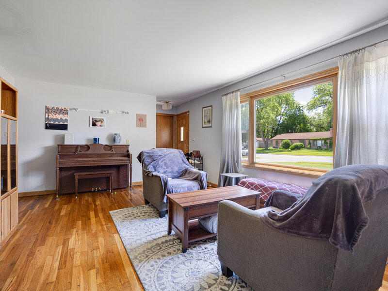 60 Arizona Boulevard Hoffman Estates IL 60169