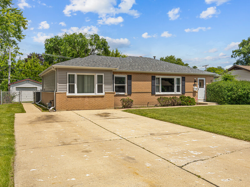 60 Arizona Boulevard Hoffman Estates IL 60169