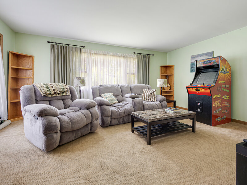 60 Arizona Boulevard Hoffman Estates IL 60169