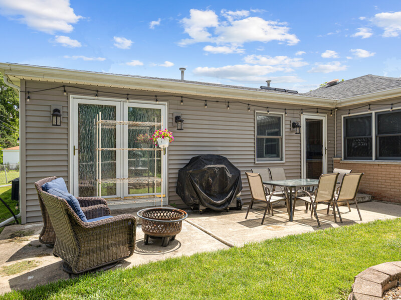 60 Arizona Boulevard Hoffman Estates IL 60169