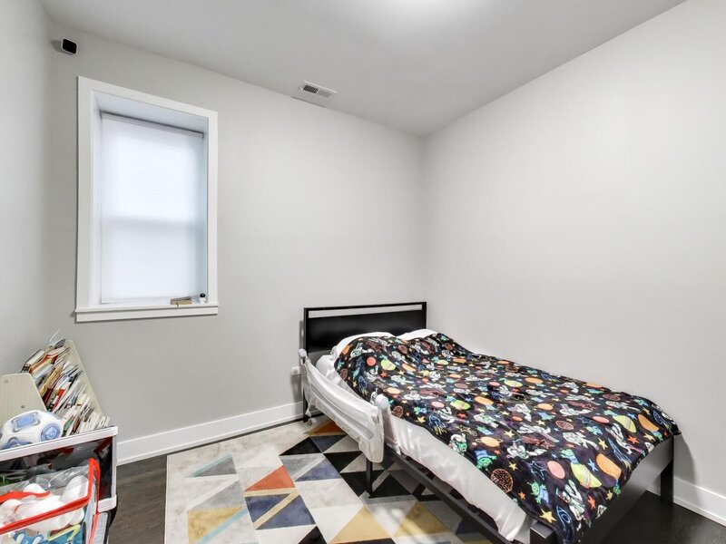 616 E 46th Street Chicago IL 60653