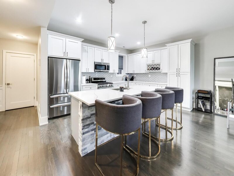 616 E 46th Street Chicago IL 60653