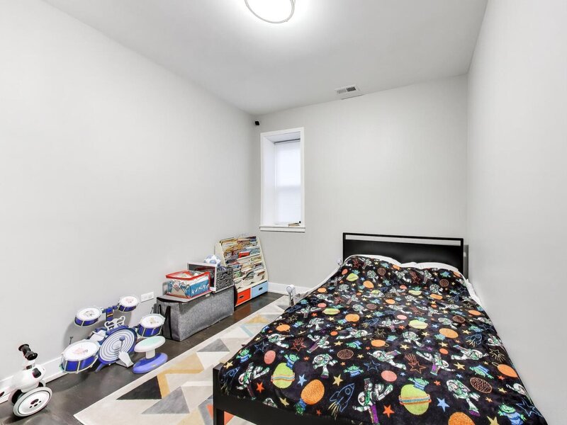 616 E 46th Street Chicago IL 60653